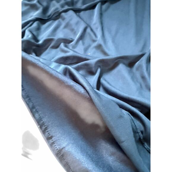 Betsy and Adam Black Gown - Size 10 - Picture 15 of 15